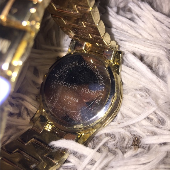 Michael Kors Watch - Picture 2 of 8